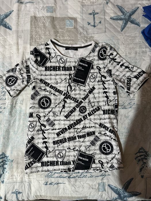 Тениска на алеса