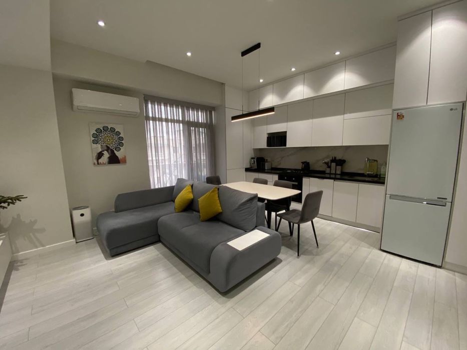 ЖК * МАДРИД* на Мукими 3 комн/9/9 ( 90 квм) Ориентир Piramit Towers