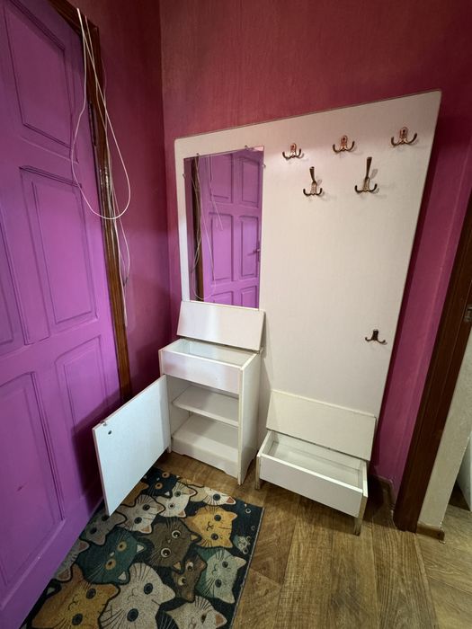 Шкаф вешалка в прихожую