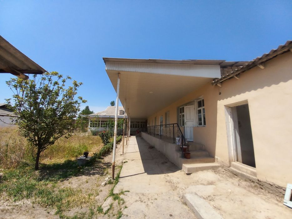 Уй сотилади Оккоргон тумани