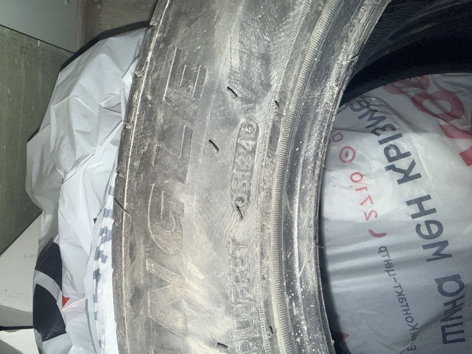 Продам летние шины 215/55/17