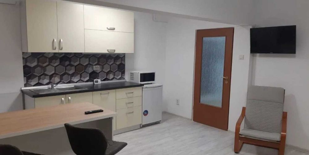 Дава се под наем Едностаен апартамент в Пловдив, Каменица 2 - 40 кв.м за 183.6 € - Снимка #2