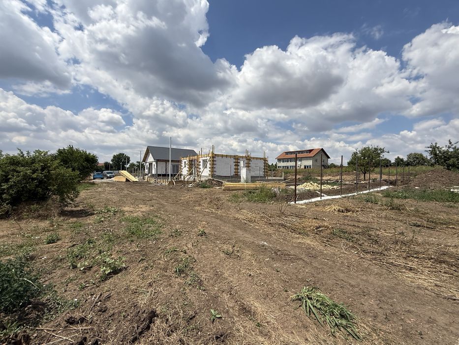 Teren intravilan construibil PUZ aprobat strada complexului