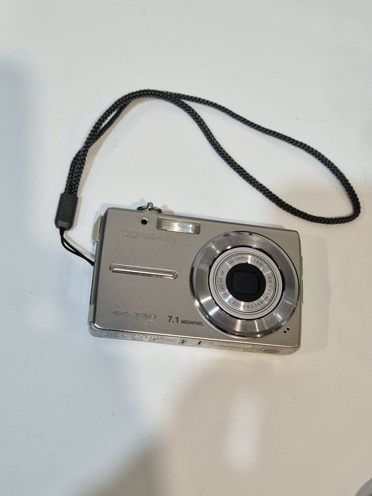 Aparat foto Olympus fara accesorii