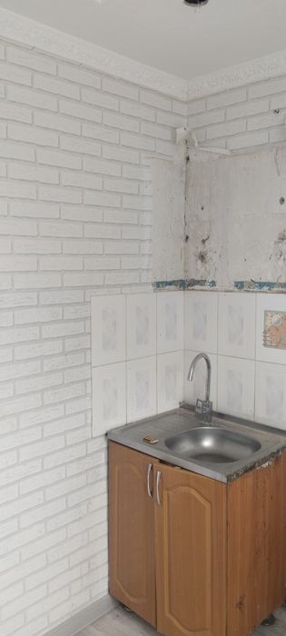 Продам квартиру в центре Астраханки