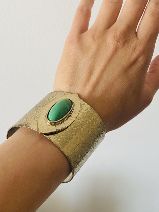 Bratara aurie superba