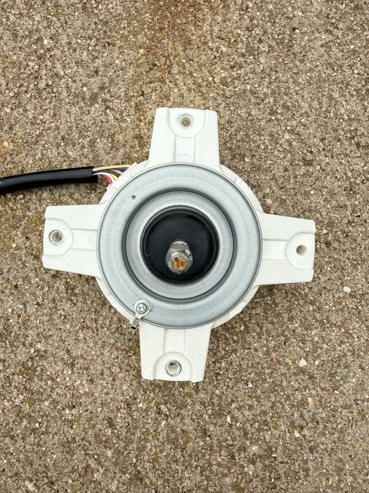 Мотор за вентилатор на външно тяло на Daikin KFD-280-23-8A