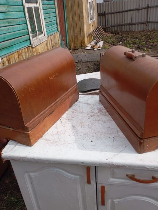 Продам швейную машинку