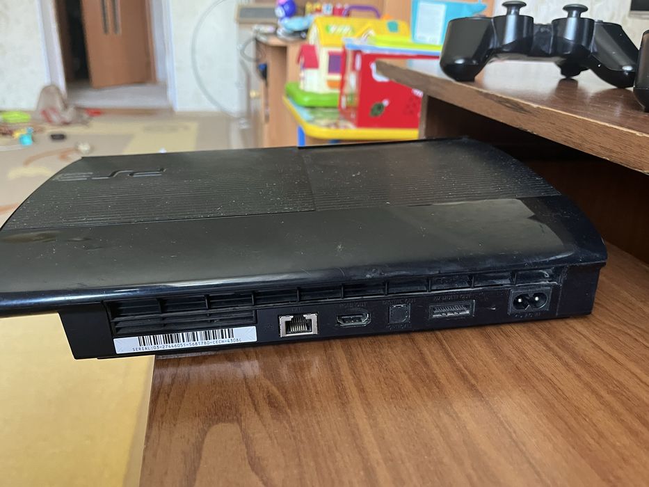 Продам Пс3 Super slim, прошитая Б/У