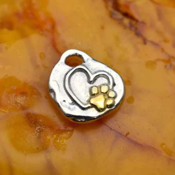Сребърен медальон 925 Лапичка в сърце –талисман за обич към животните