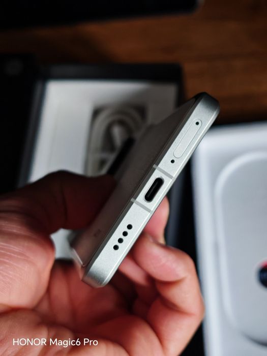 16/512 Xiaomi 13 ultra