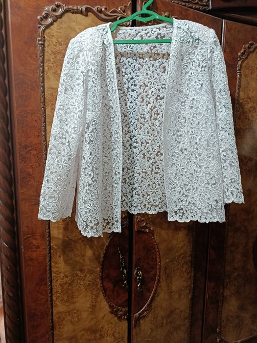 Очень красивая накидка , пиджак