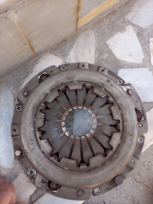 Корзина и диск сцепления от нексии 1-2