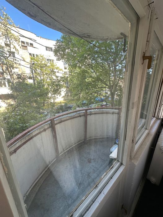 Garsonieră de vânzare