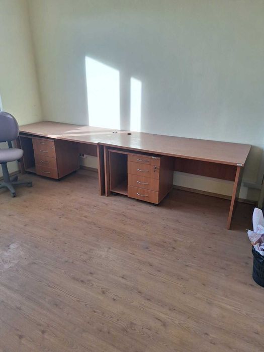 използвани офис бюра