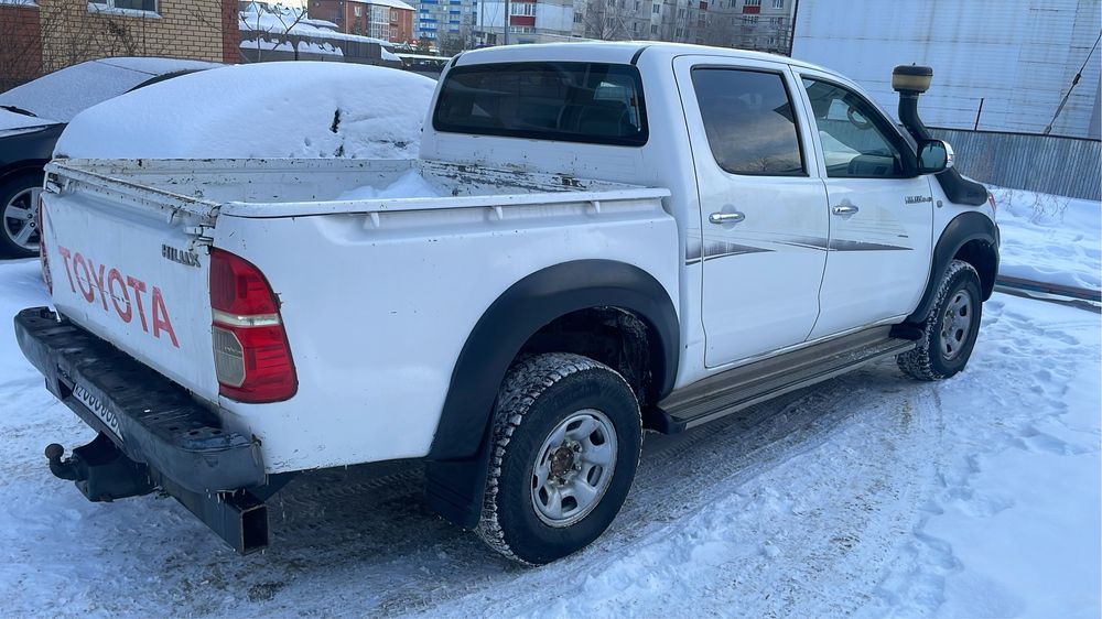 Тойота хайлюкс сатылады