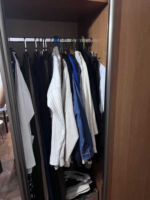 Продам прихожку шкаф купе