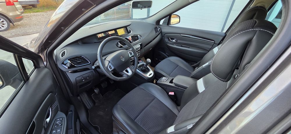 Renault  Scenic  BOSE