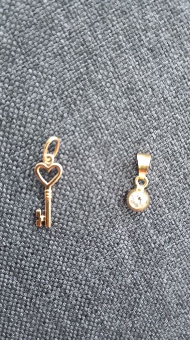 Нови обеци, висулки и синджирче, 14 карата