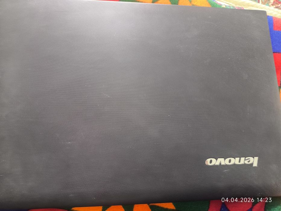 Ноутбук Леонова  жасап тур