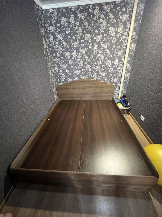 Кровать двухспальняя