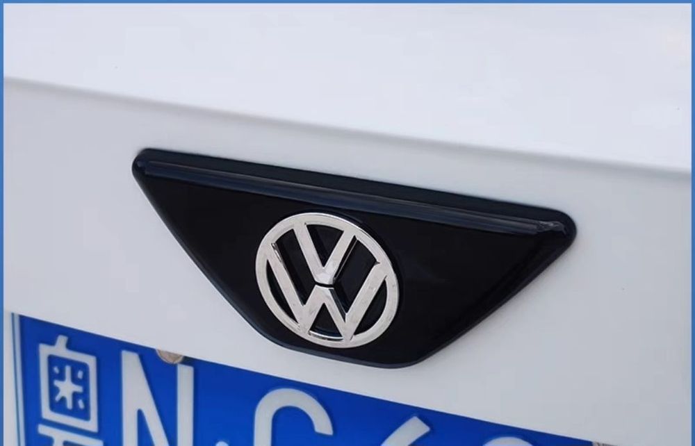Jetta Vs7 Volkswagen Emblema Komplekt Original