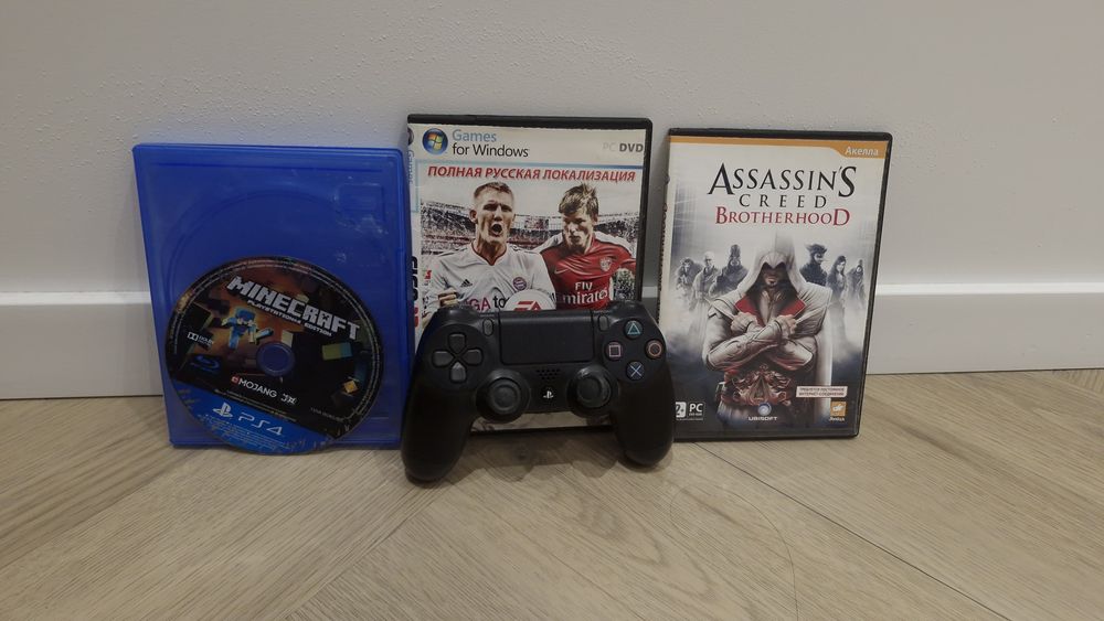 Продам комплект для PlayStation.
В наборе:
• Assassin’s Creed Brotherh