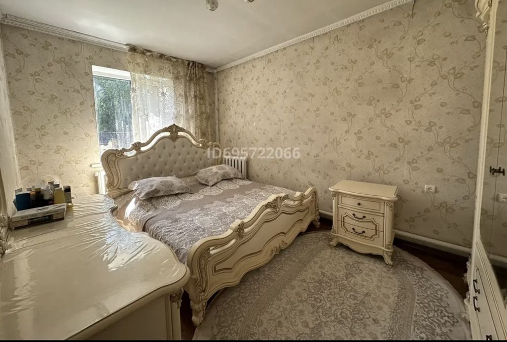 Продам спальный гарнитур.