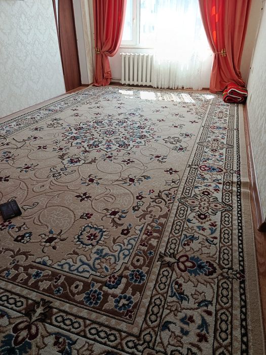 Продам ковер 3/5 размер