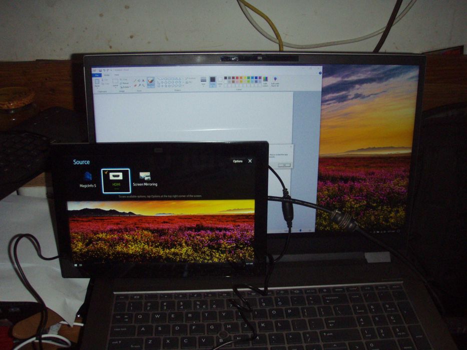 Monitor cu touchscreen, lan si wifi 10" Samsung DB10E-T