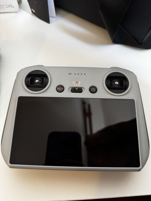 DJI Mini 3 Pro Fly More Combo + 6 filtre | Stare excelentă