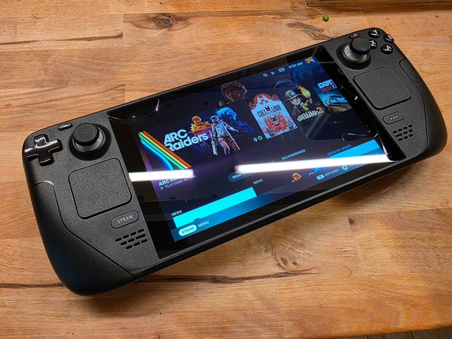 Vând Steam Deck LCD 256GB + Card Samsung 256GB | Stare Impecabilă