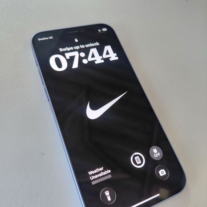 Iphone 12 Ideal holatda