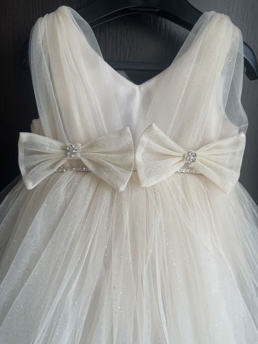 Нарядное платье на годик