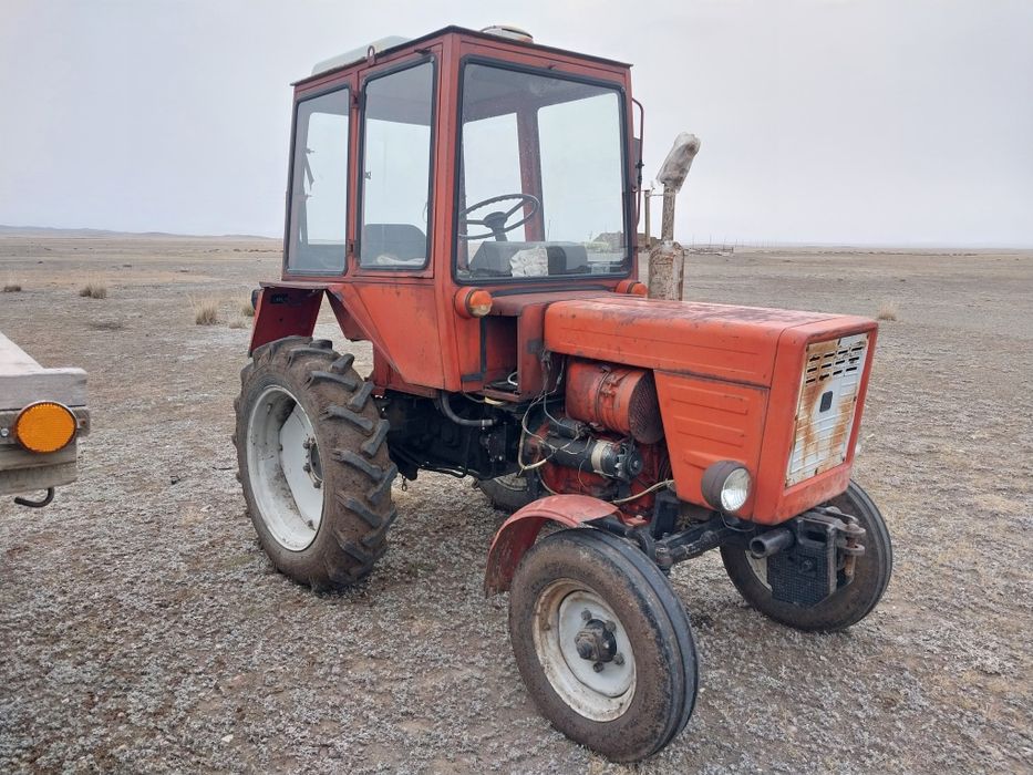 Продам Трактор т25