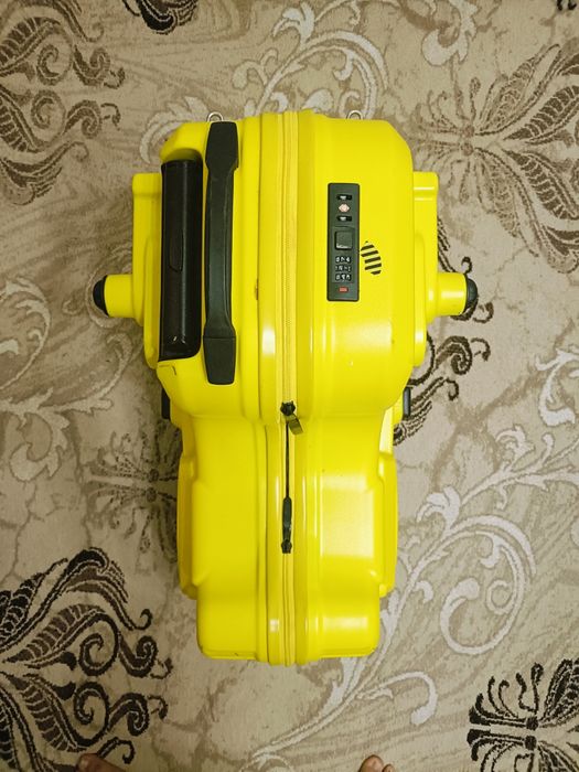 Детский чемодан.