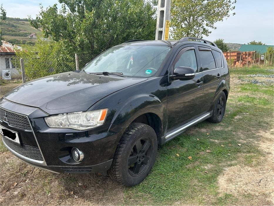 MITSUBISHI Outlander 2011 — imagine 2