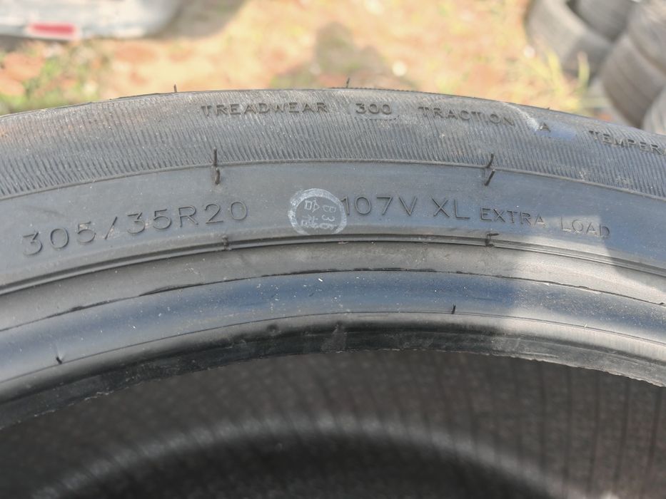 Anvelope 305/35/20
