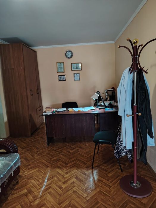 Продам офис (кабинет)