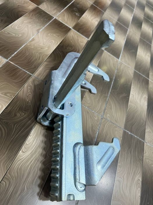 Универсальный замок