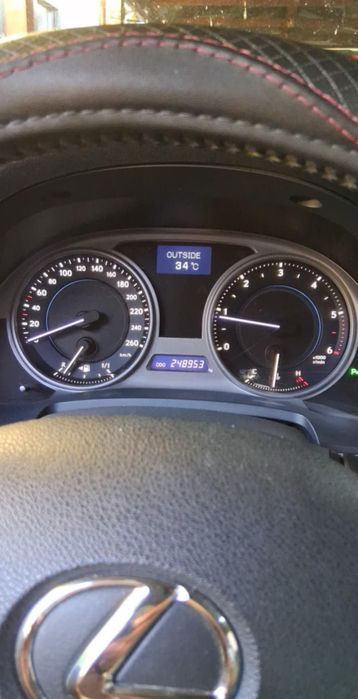 Vnd Lexus is 220d
