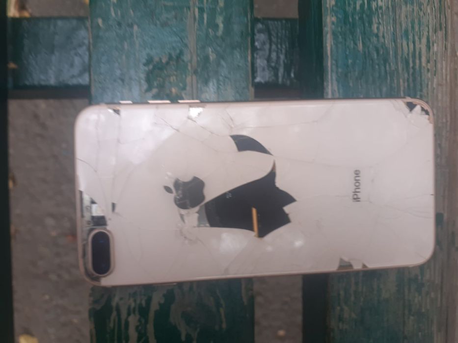 Айфон 8 plus срочно на ватсап пишите
