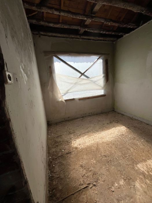 Продавам къща в с. Лозарево – 379 м2