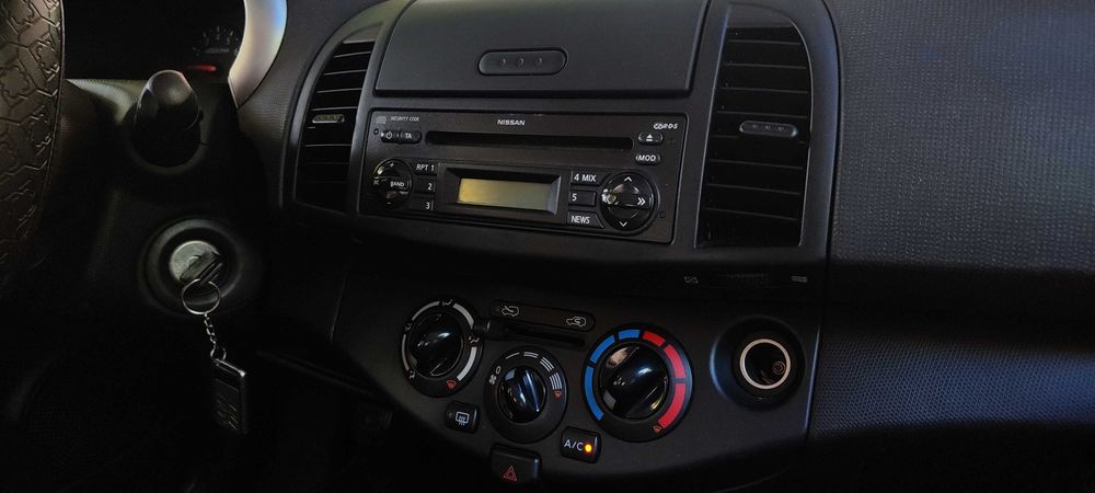 Продавам Nissan Micra K12 бензин 2010г