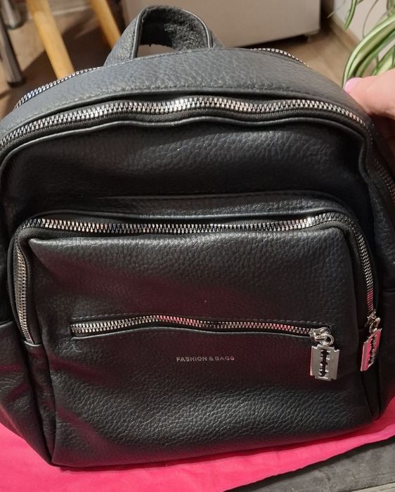 Нови и Запазени- Дамски-Раници!!!