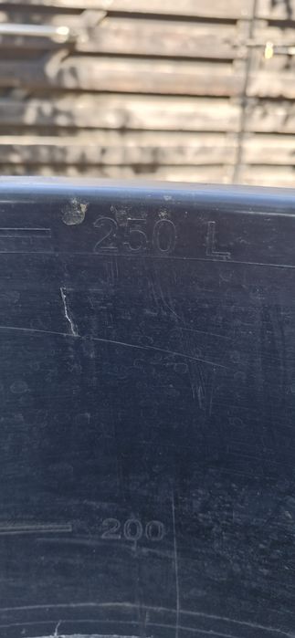 Butoi 250 litre folosit 1 data