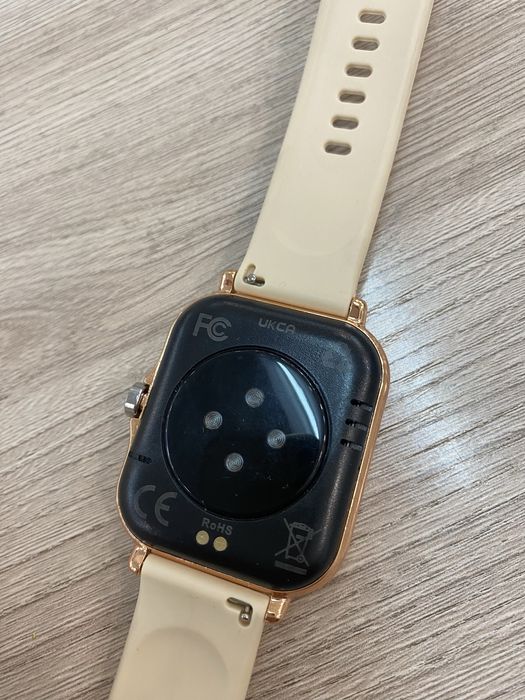 смарт часы в отличном состоянии