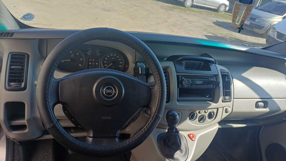 Opel vivaro 1.9 cdi 2005