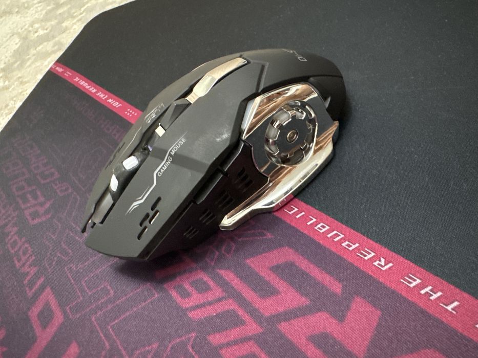 (Cool lighing effects )Game mouse