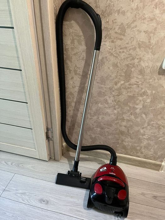 Срочно продам пылесос